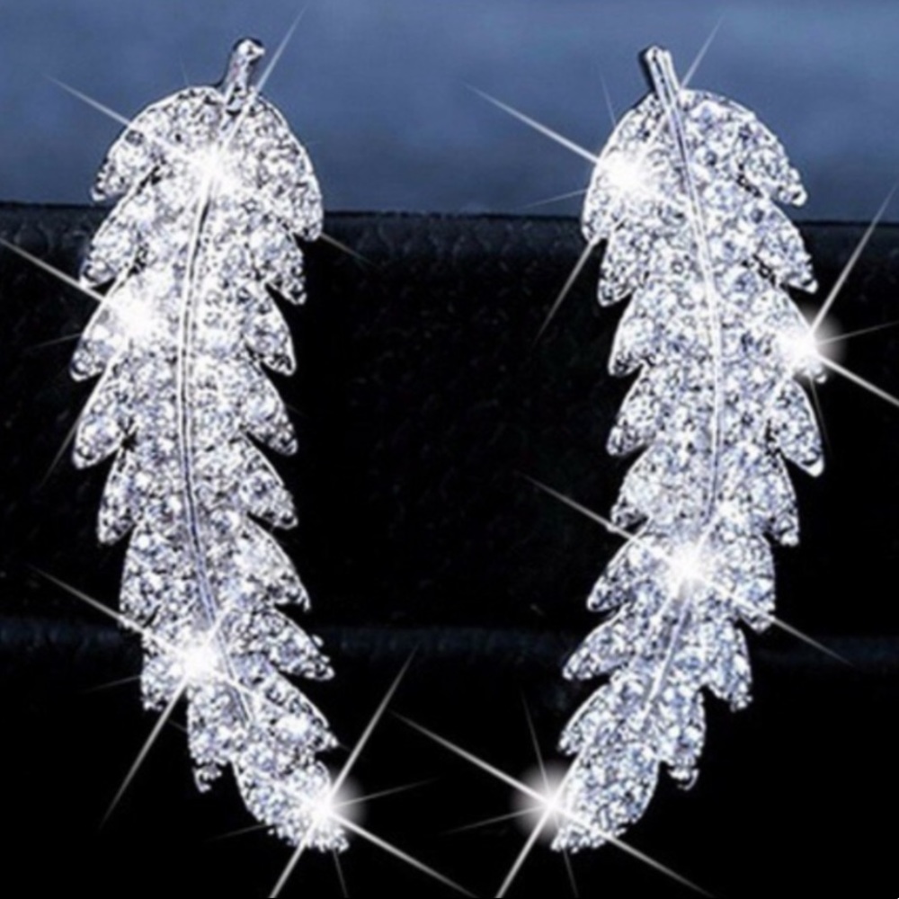 NEW 18K WHITE GOLD DIAMOND MARQUIS LEAF EARRINGS